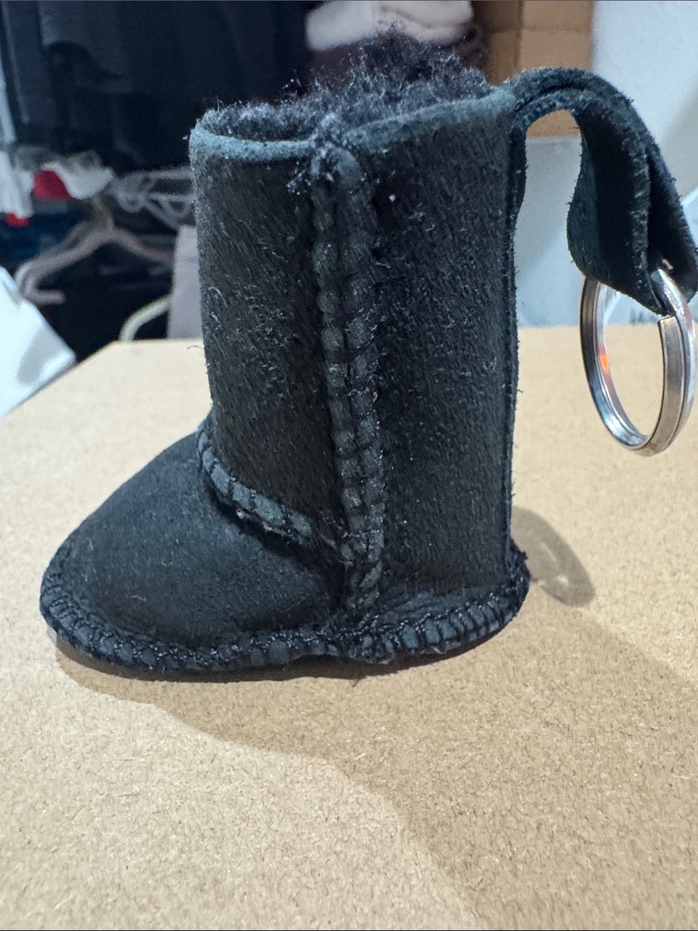 🥾UGG BAG CHARM 🥾& NIB SMALL PURSE👜KEYCHAIN NIB👜 - Picture 10 of 11